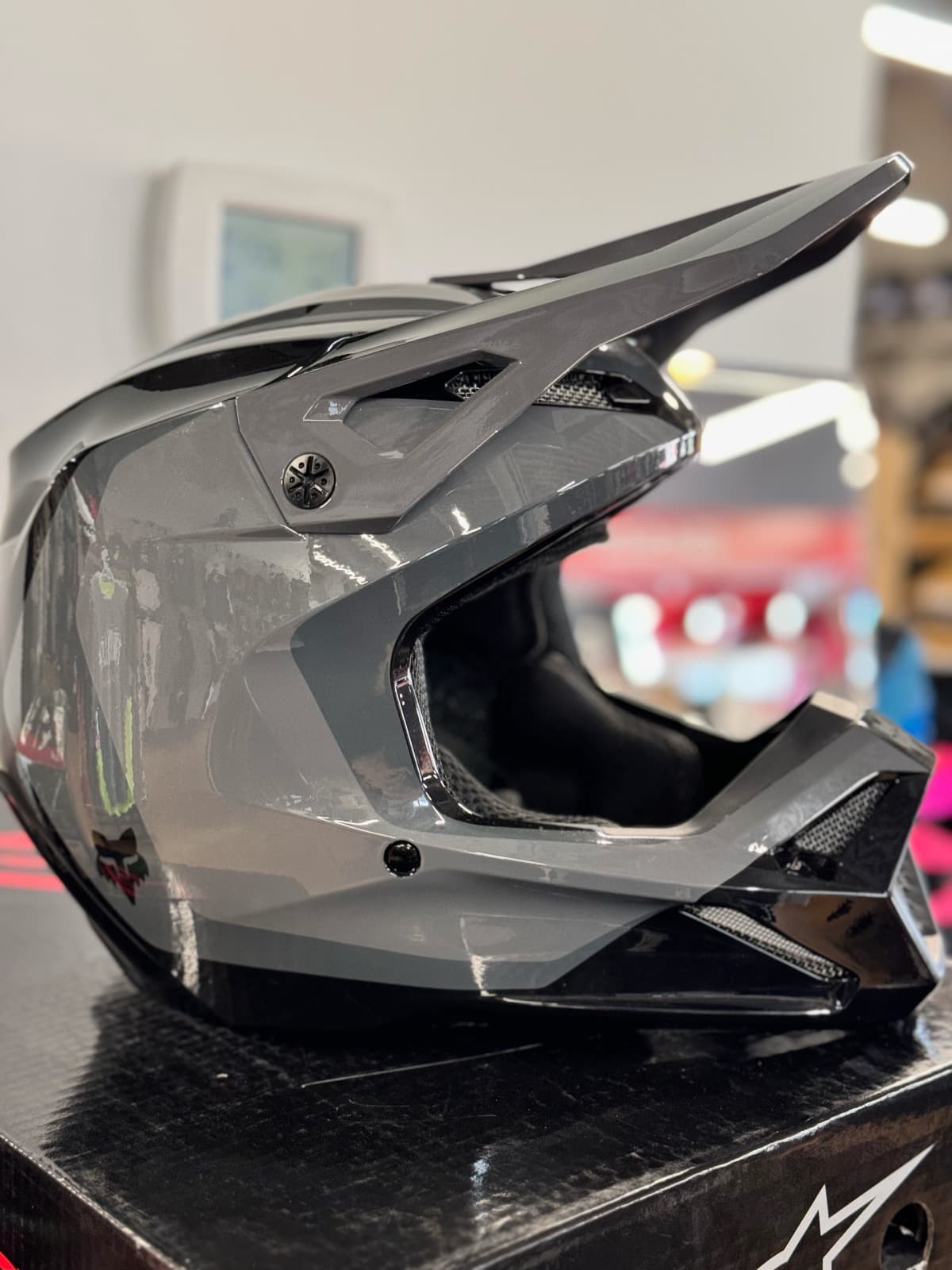 V1 NITRO HELMET - DRK SHADOW