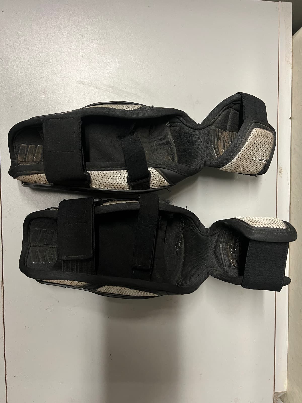 Fox Titan elbow pads